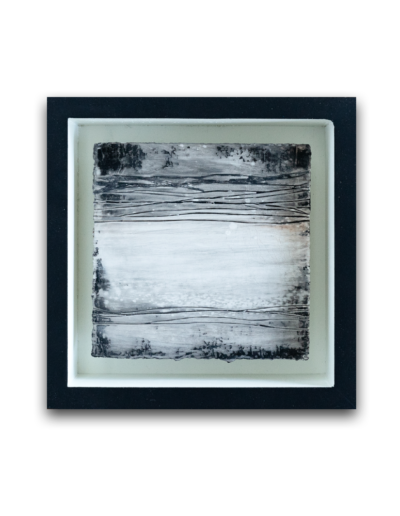Acryl, Öl, Moorlauge auf Karton von 2018, 15 x 15 cm